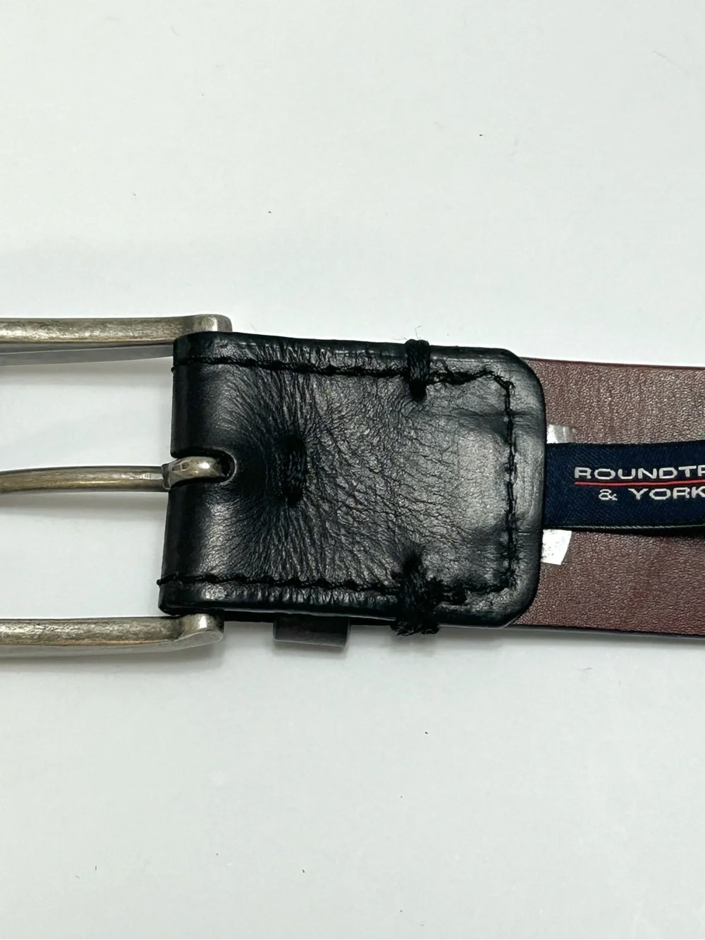 Roundtree & Yorke Mens Classic Full Grain Leather Black Belt w/ Silver Buckle 36